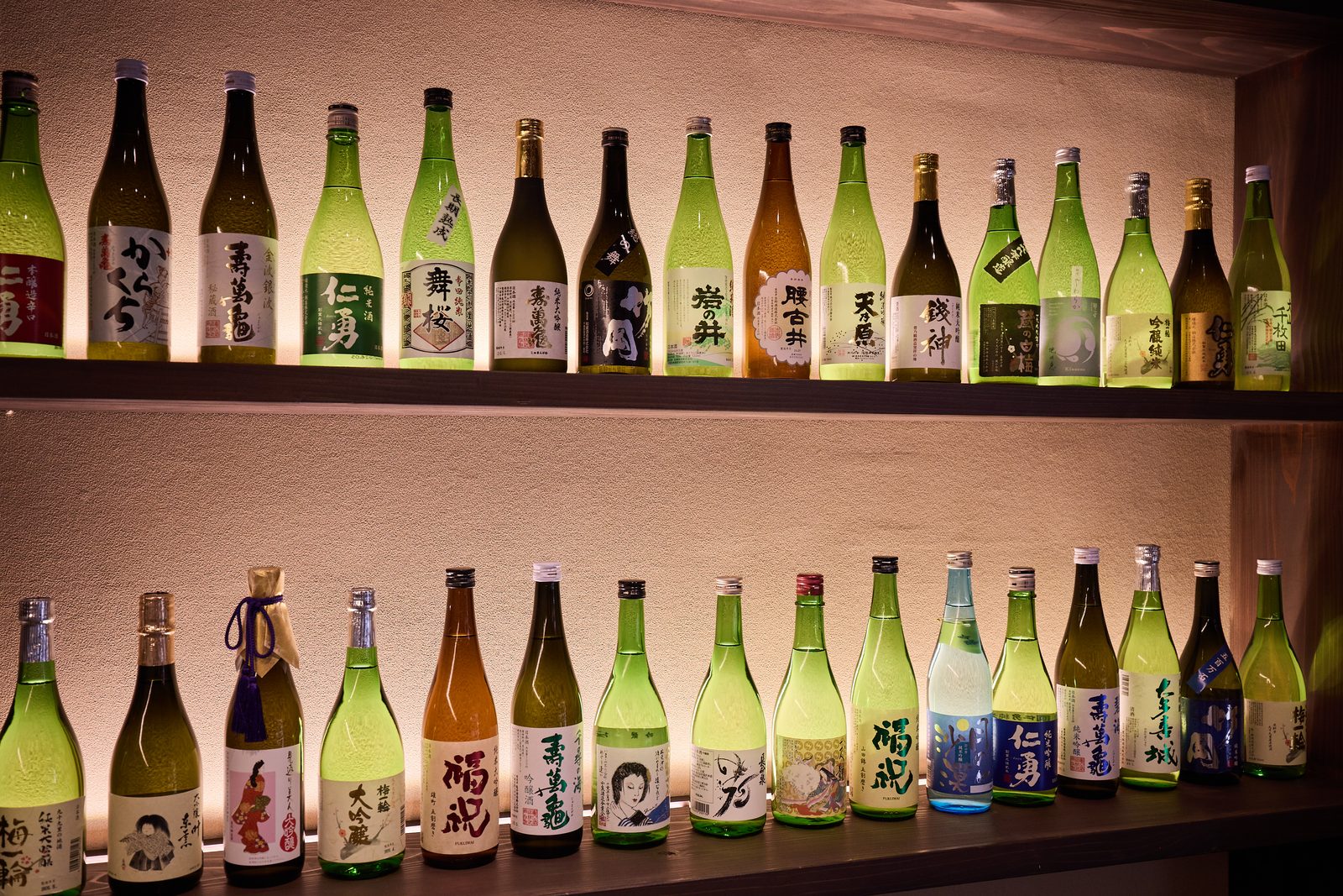 壁一面に並ぶ千葉の銘酒